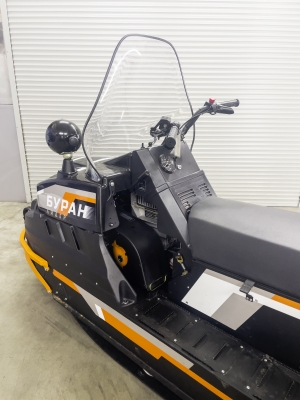 СНЕГОХОД 'БУРАН ЛИДЕР'АДЕ