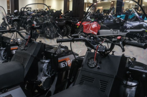 СНЕГОХОД 'БУРАН ЛИДЕР'АДЕ