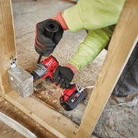 Аккумуляторная дрель-шуруповерт Milwaukee M18 FDD3-502X