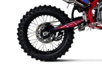 Мотоцикл Эндуро TMBK Kinetic 300H (YB300H) Red (175FMN)